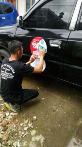 PEMASANGAN STIKER #WARONDRUGS PADA KENDARAAN DINAS BNN KOTA PAGAR ALAM