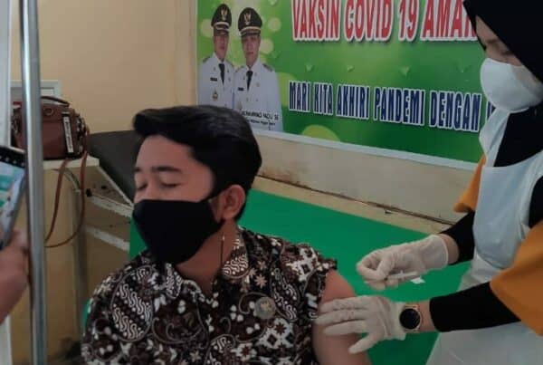 KEGIATAN VAKSINASI COVID-19 TAHAP KEDUA