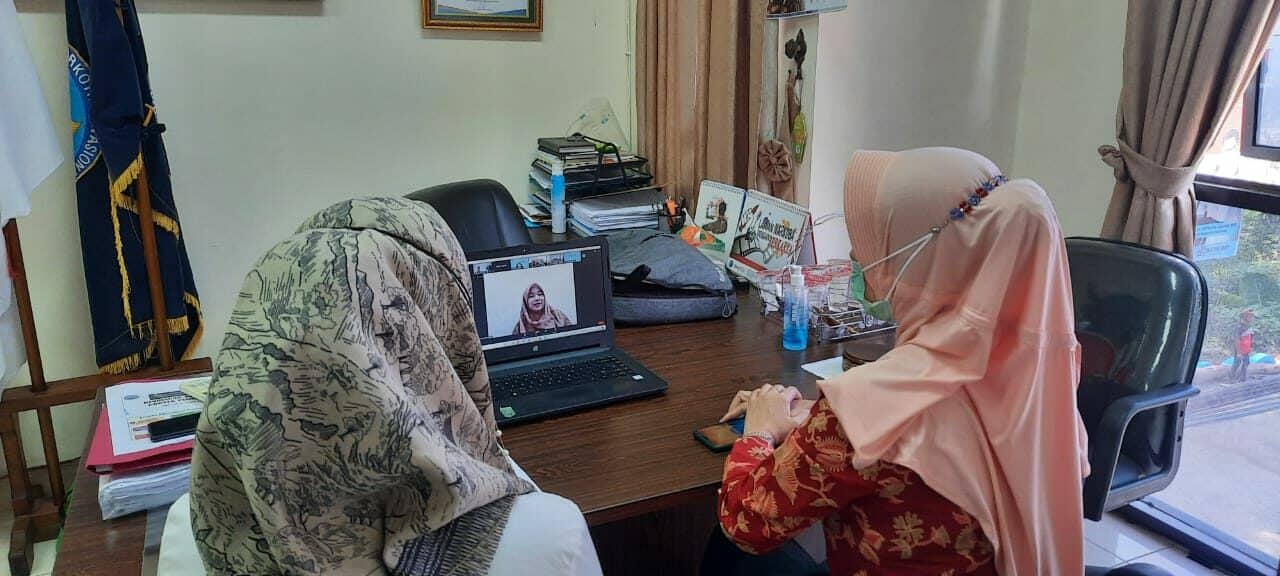 KEGIATAN WEBINAR KEWASPADAAN KELUARGA MENGHADAPI PPKM DALAM MASA PANDEMI COVID-19