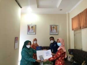 KEGIATAN PENYERAHAN BUKU SAKU P4GN DAN PN