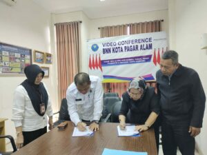 Penandatanganan Nota Kesepahaman Antara Badan Narkotika Nasional Kota Pagar Alam Dengan Lembaga Bantuan Hukum Sumsel Cabang Pagar Alam Penandatanganan Nota Kesepahaman Antara Badan Narkotika Nasional Kota Pagar Alam Dengan Lembaga Bantuan Hukum Sumsel Cabang Pagar Alam