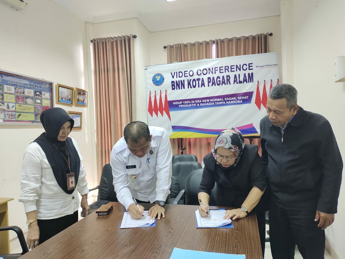 Penandatanganan Nota Kesepahaman Antara Badan Narkotika Nasional Kota Pagar Alam Dengan Lembaga Bantuan Hukum Sumsel Cabang Pagar Alam Penandatanganan Nota Kesepahaman Antara Badan Narkotika Nasional Kota Pagar Alam Dengan Lembaga Bantuan Hukum Sumsel Cabang Pagar Alam